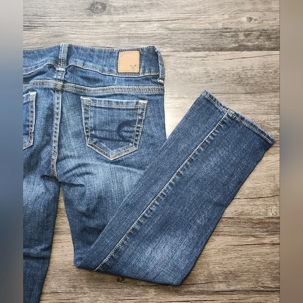 American Eagle Artist Cropped Dark Wash Stretch Denim Jeans
